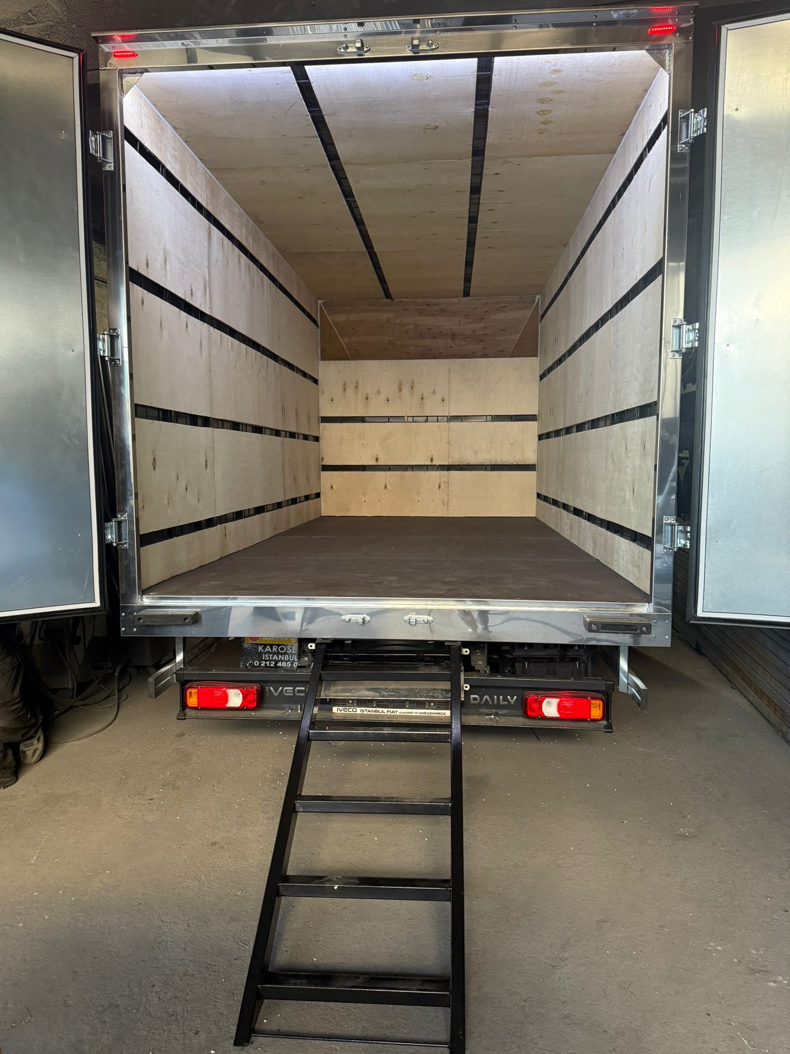 Hançer Karoser - İstanbul Kapalı Alüminyum Kasa