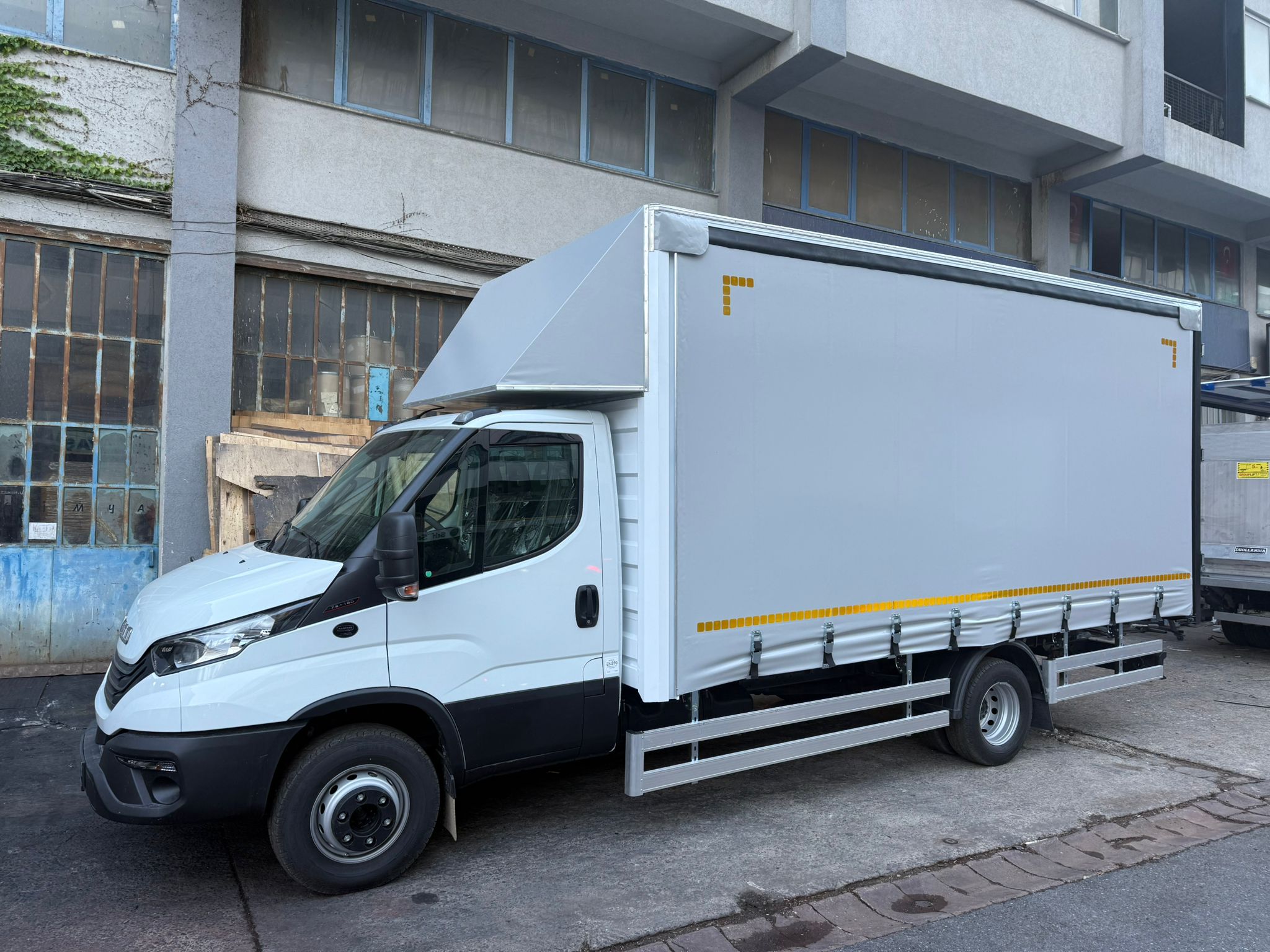 Hançer Karoser - İstanbul Kayar Perdeli Kasa