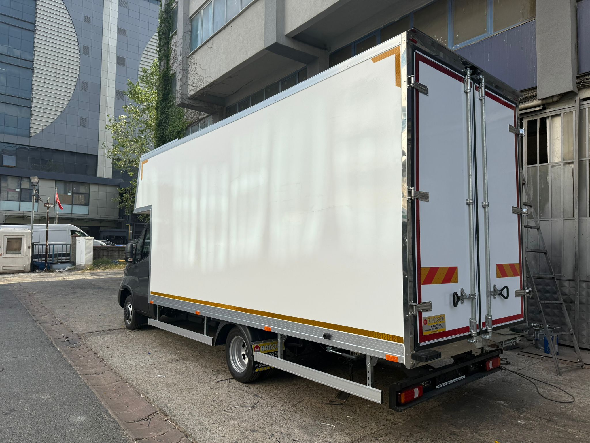 Hançer Karoser - İstanbul Polyester Kasa