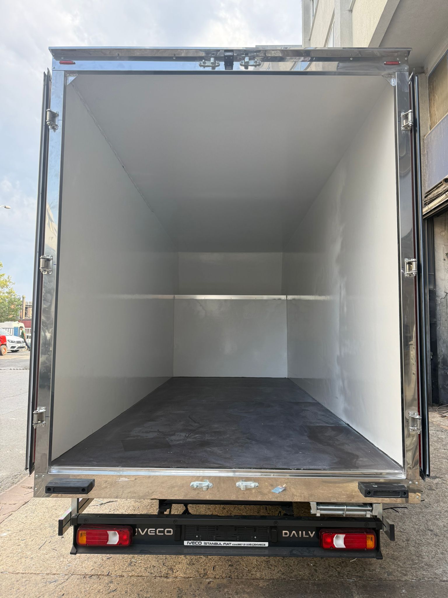 Hançer Karoser - İstanbul Polyester Kasa